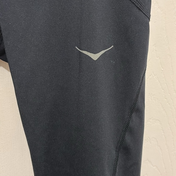 Hoka Black Athletic Leggings - Picture 2 of 7